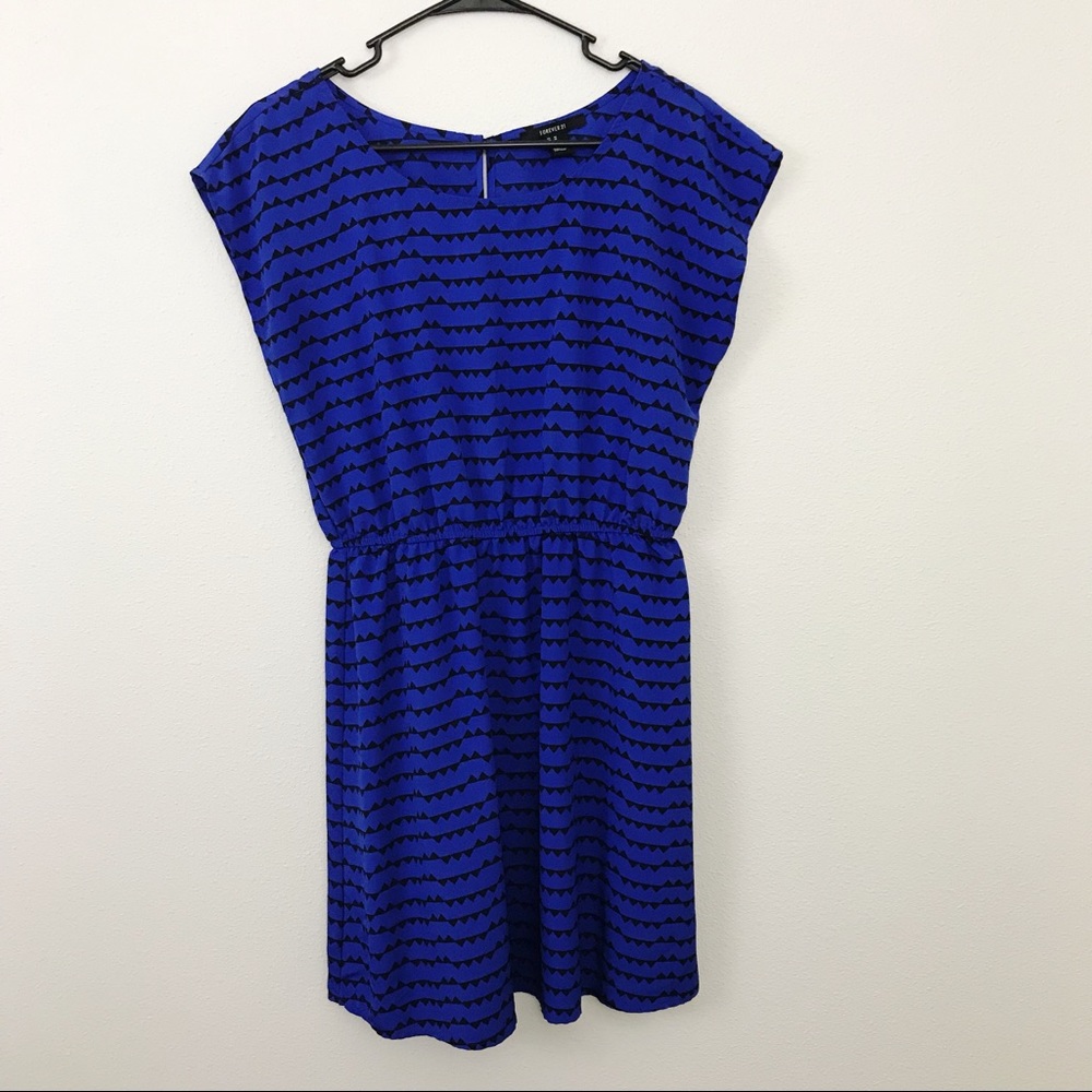 Forever 21 Brilliant blue and black triangle patterned dress. EUC. Size medium.